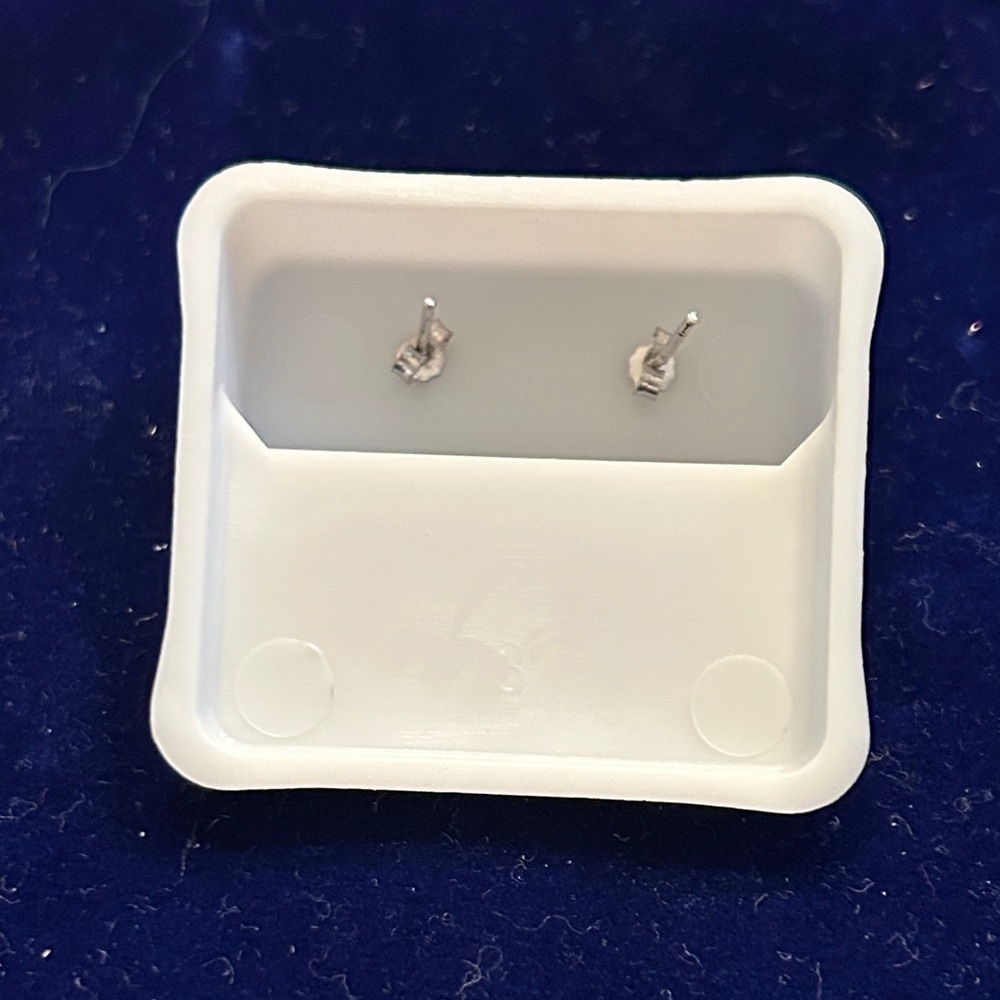 Sterling Silver Blue sapphire oval Earrings - Picture 3 of 3